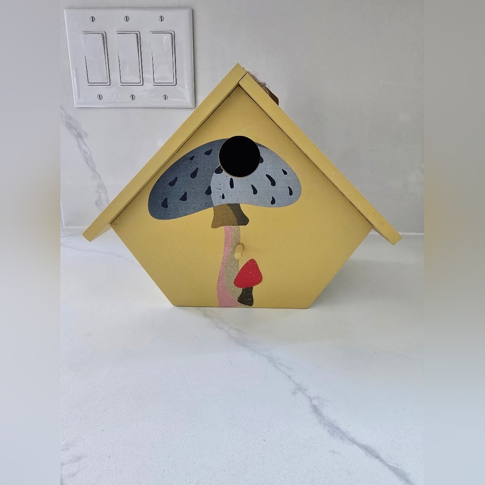 Transpac Wren Birdhouse Whimsical‎ Mushrooms Cottage Core Yellow New With Tag